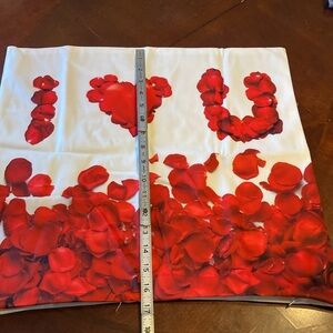 I love you Petal Print Cushion Cover Without Filler new